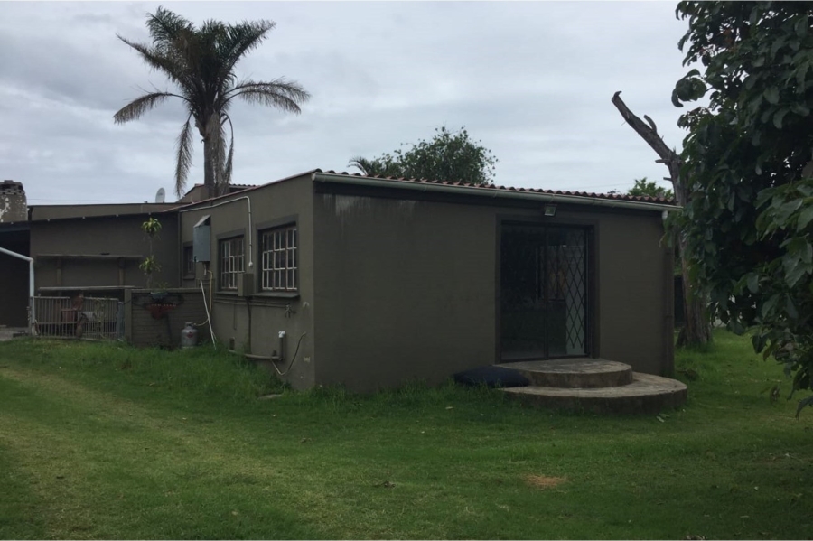 5 Bedroom Property for Sale in Gonubie Eastern Cape